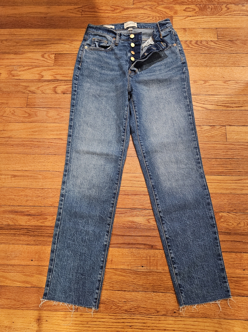 Universal Thread Women's Straight-Leg Button-Fly Jeans - Medium Blue